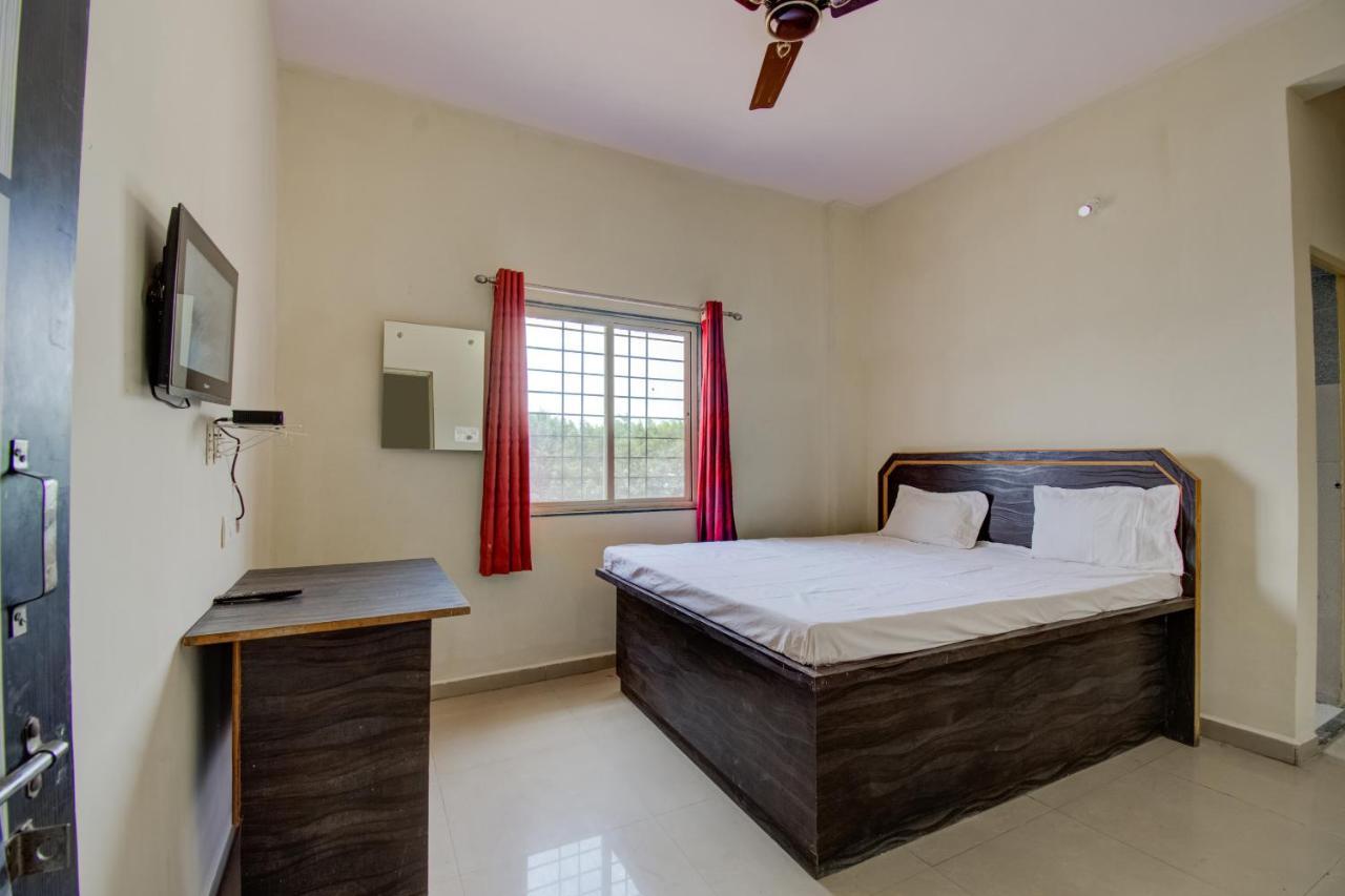 Spot On Sri Srinivasa Lodge Kurmannapalem Εξωτερικό φωτογραφία
